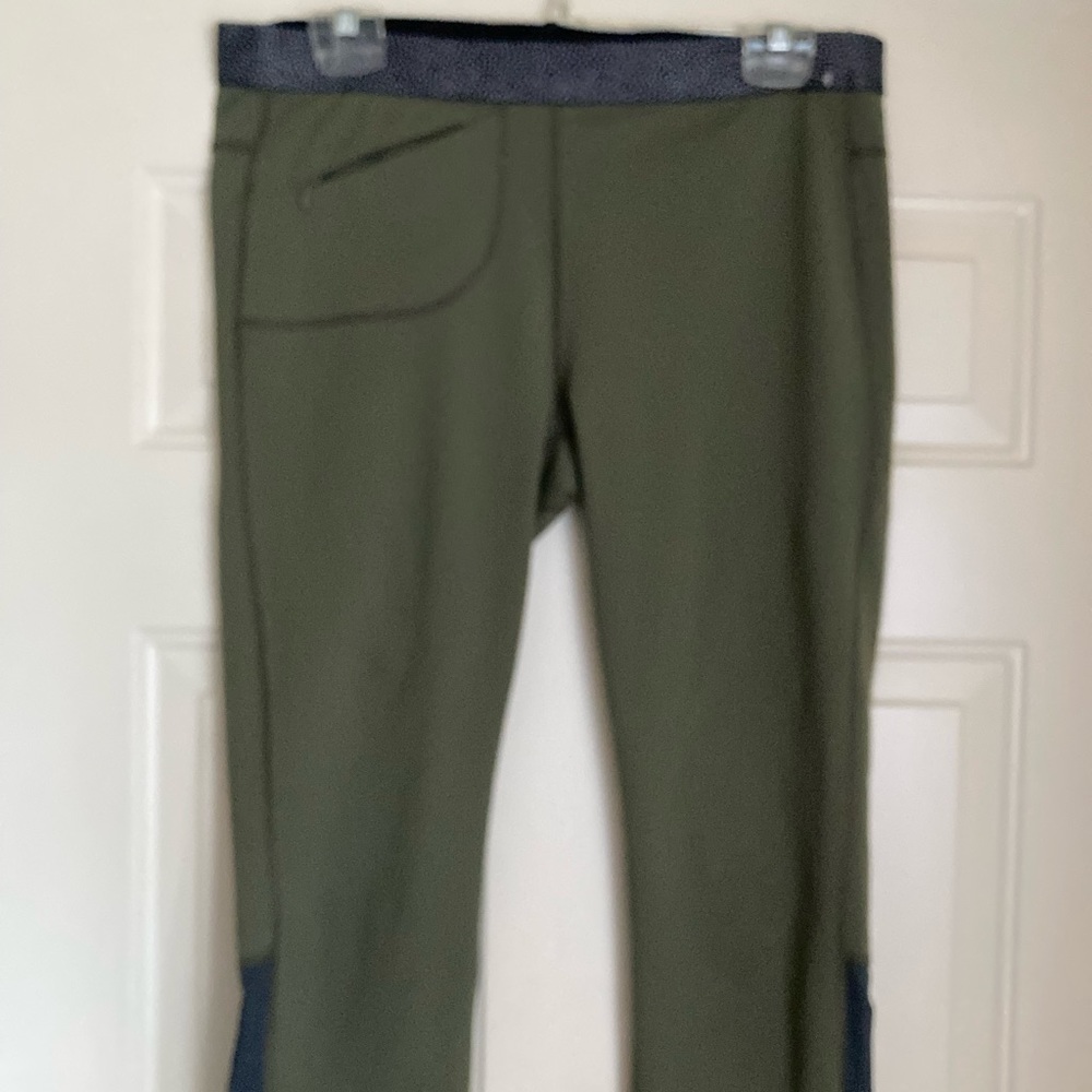 Mountain Hardwear Large Capri legging